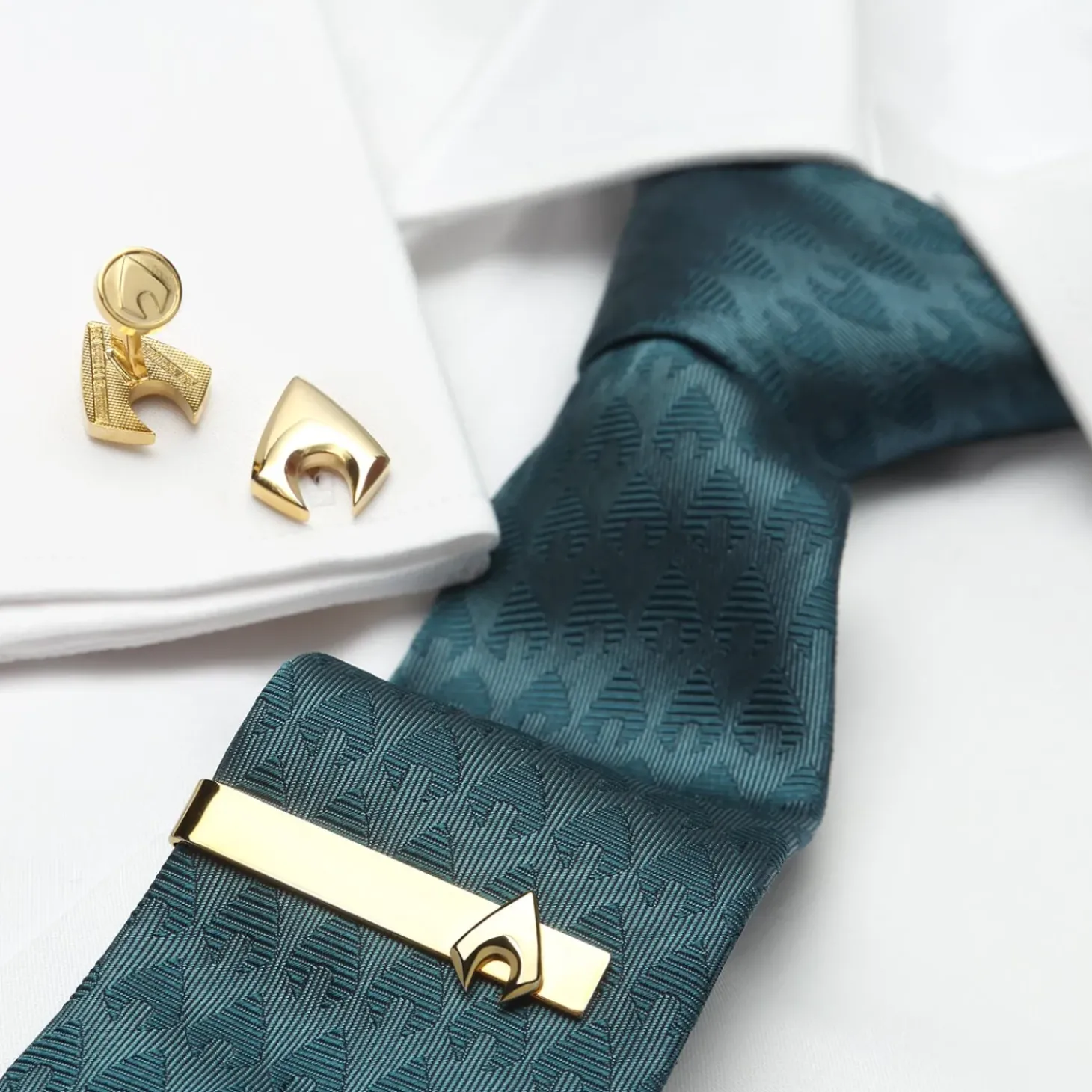 DC Comics Aquaman Men's Tie