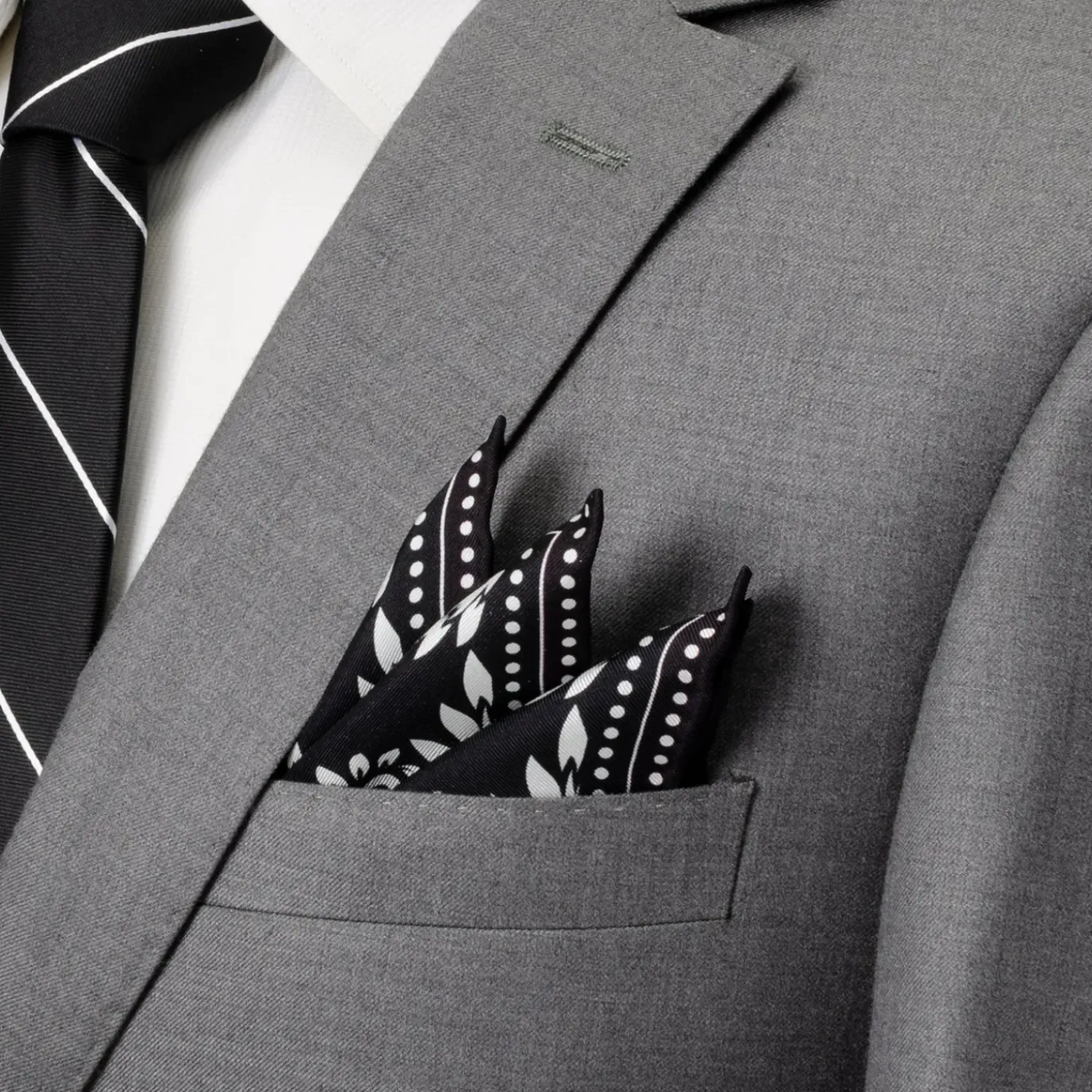 Ox and Bull Trading Co. Black/White Men's Silk Pocket Square