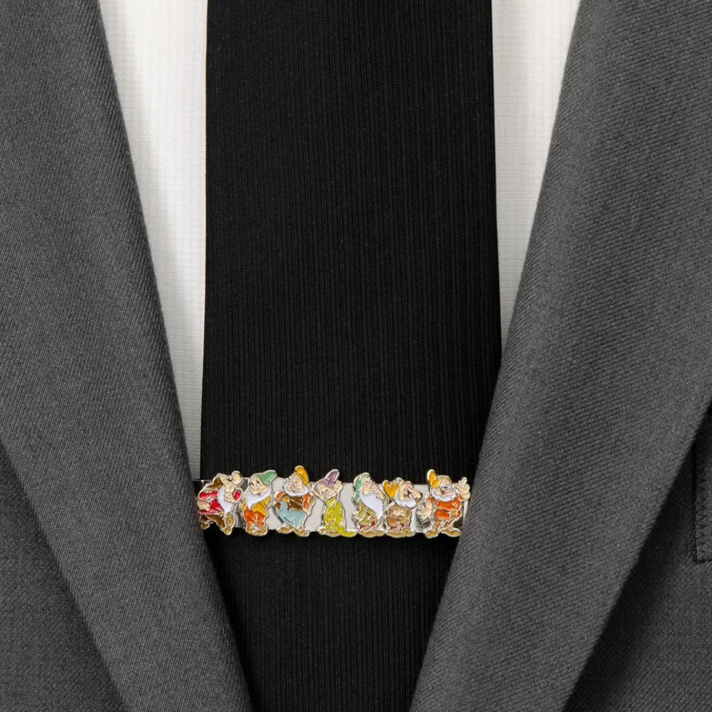 Disney Snow White Seven Dwarfs Tie Bar