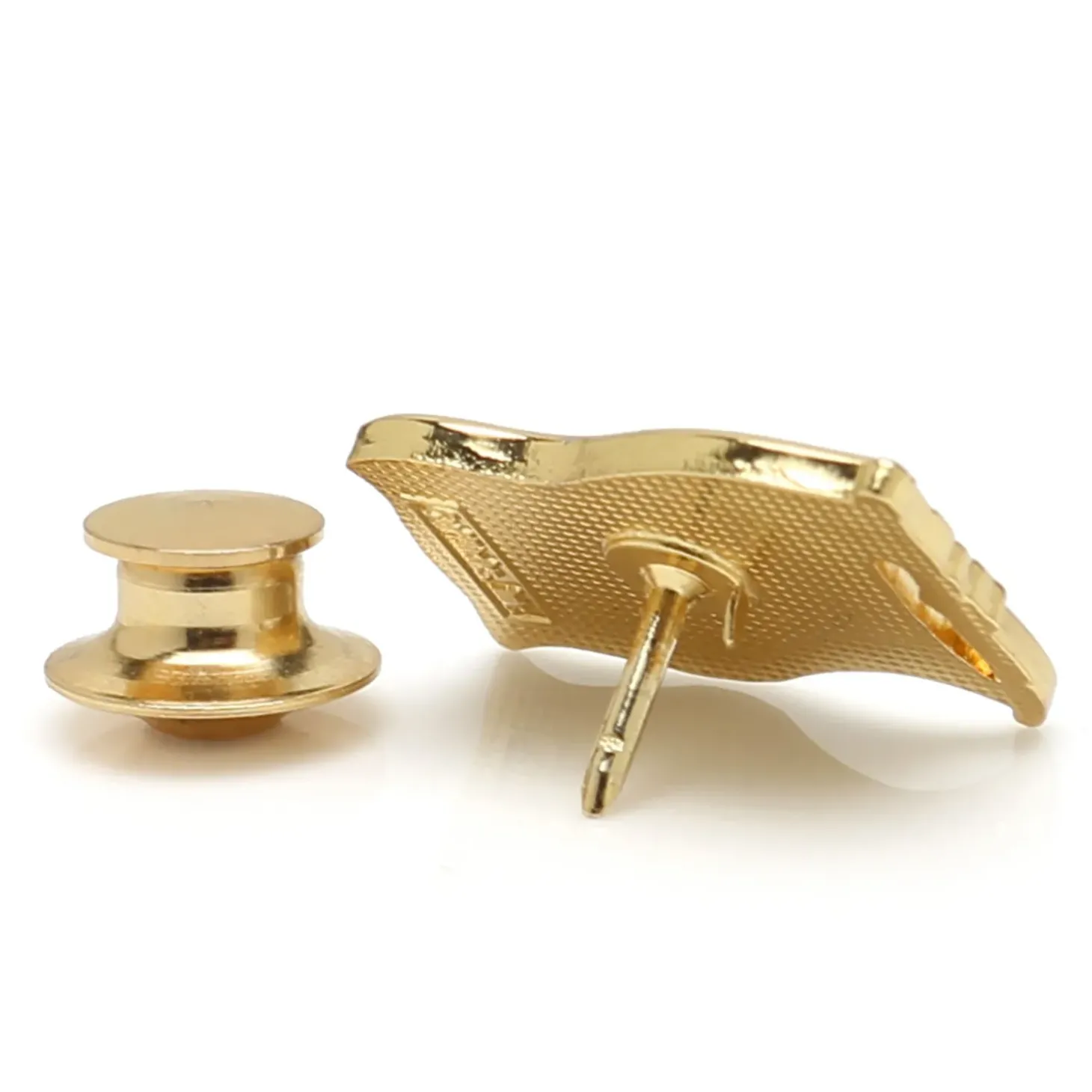 Cufflinks, Inc. Waving American Flag Lapel Pin